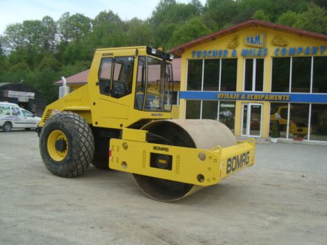 bomag_bw211.jpg