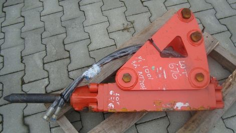 ciocan_hitachi_ex30_2.jpg